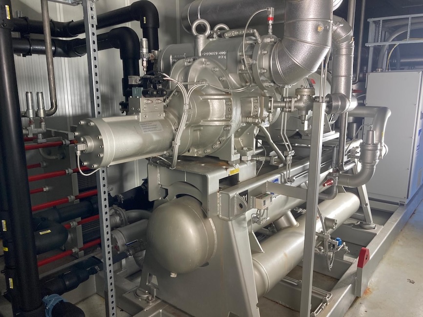 Foto 4-430kw-3chiller.jpg